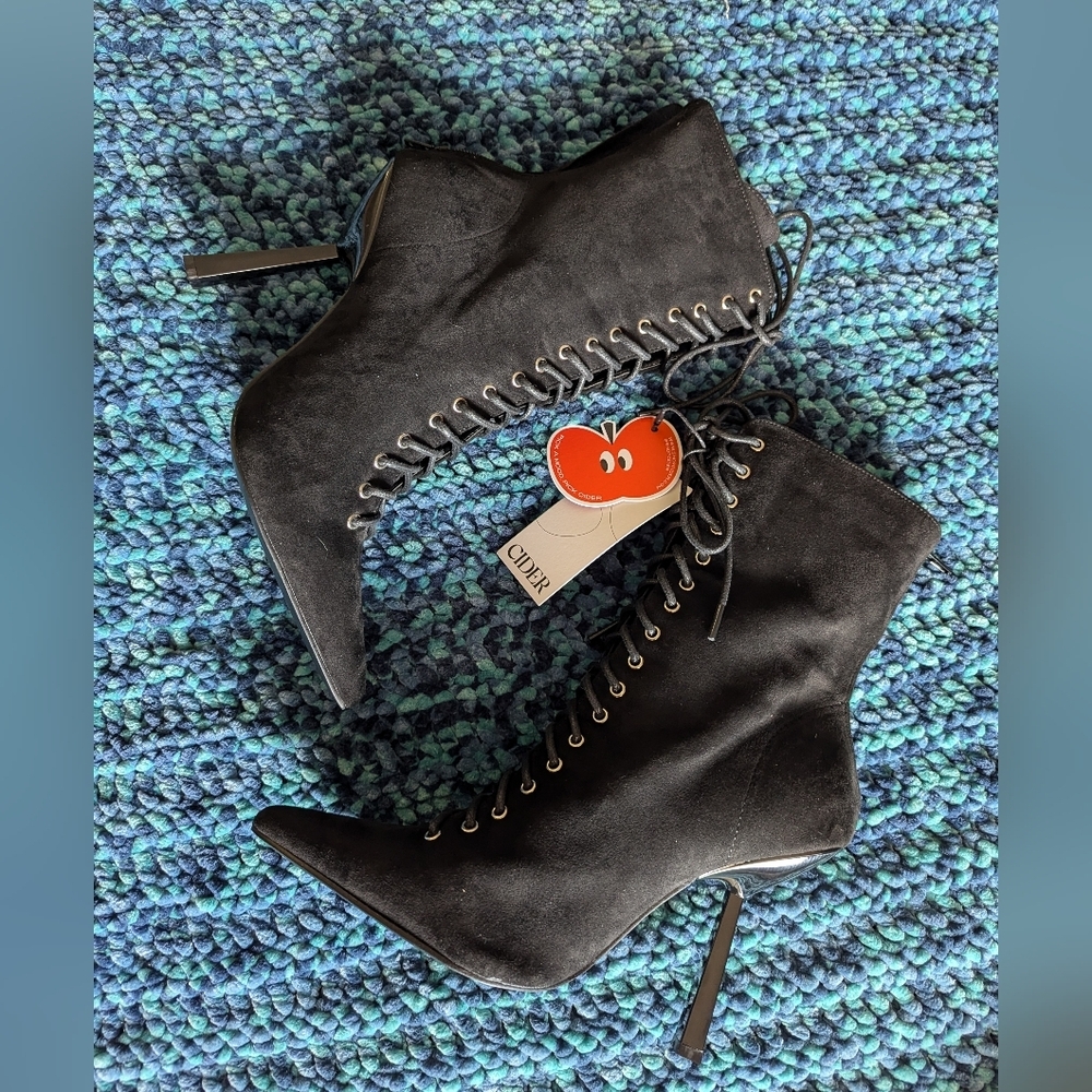 Cider Lace Up Pointed Toe Ankle Boots - Size 40 - Picture 2 of 8